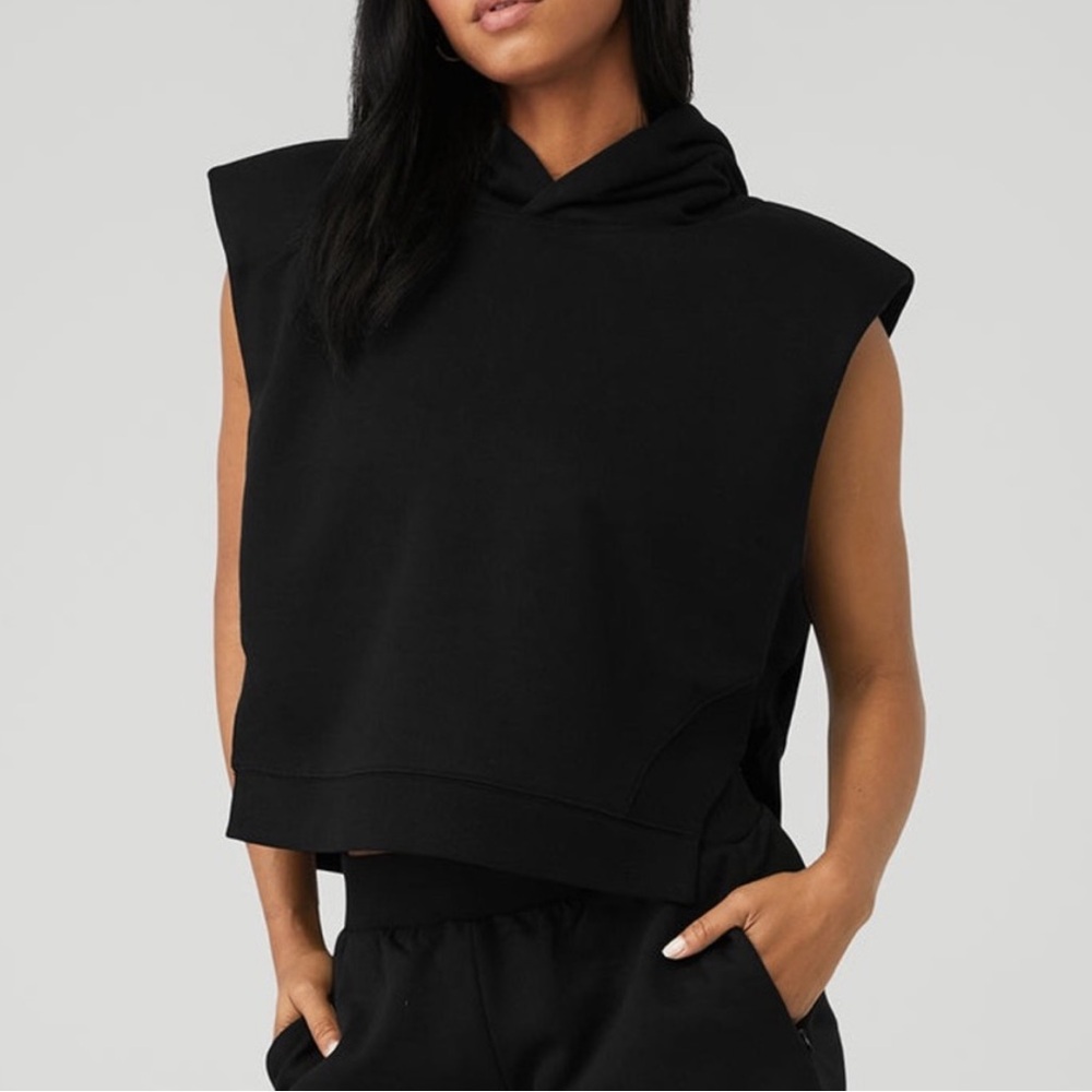 Alo Cropped Headliner Shoulder Pad Sleeveless Hoodie Sweatshirt Vest Size Medium - Picture 3 of 13